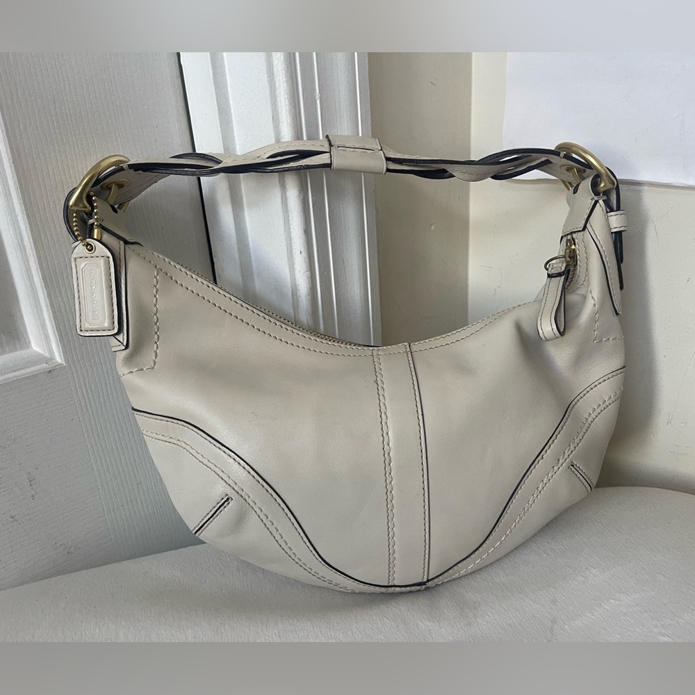 Coach Soho Cream Leather Shoulder Bag EUC